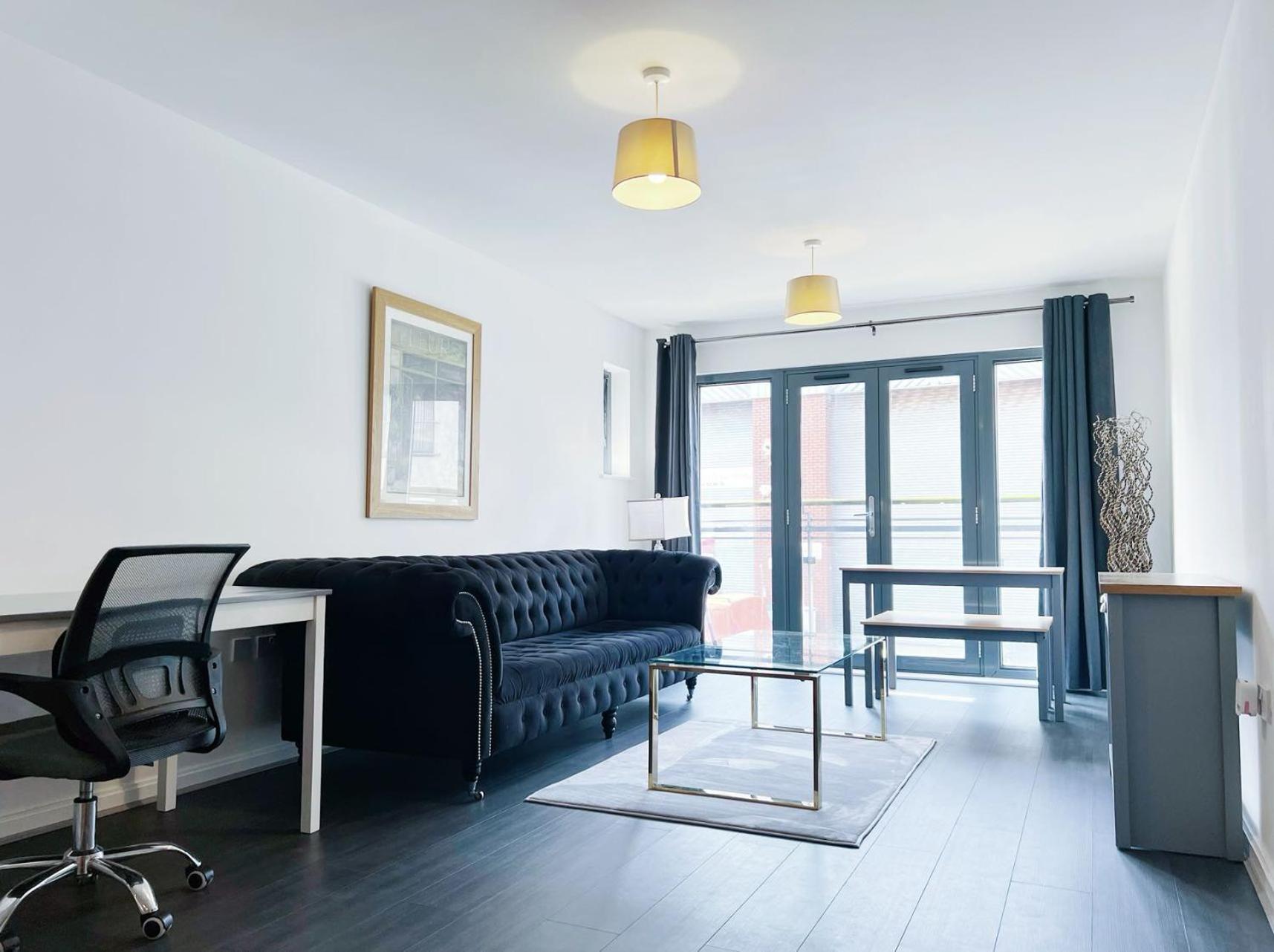 Comfort Seaside Two-Bedroom Apt Σουόνσι Εξωτερικό φωτογραφία